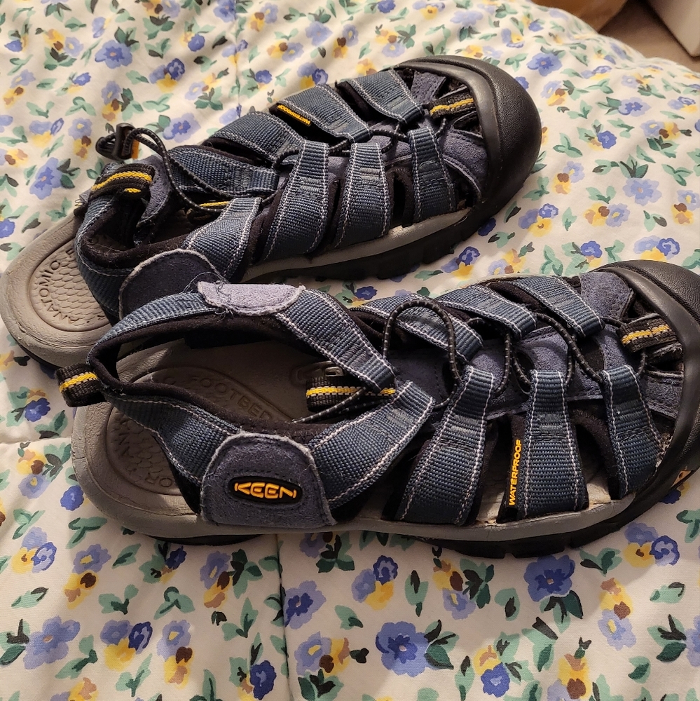 Keen Hiking/Outdoor Sandals